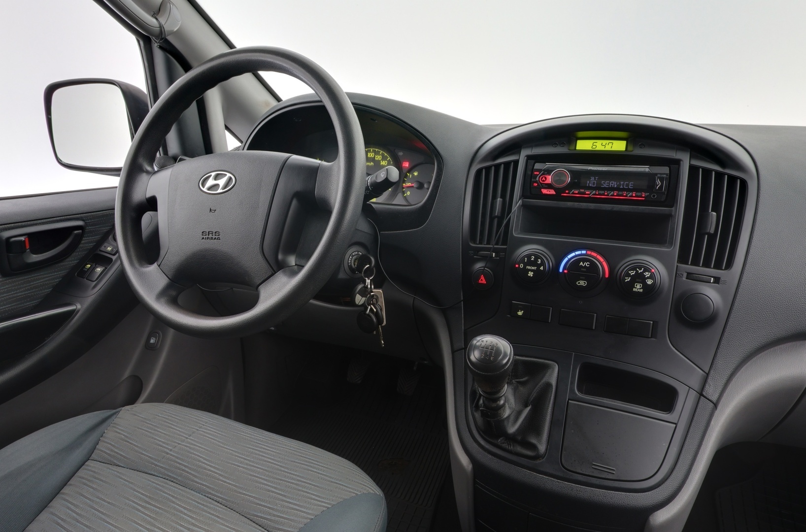 HYUNDAI H1 VAN 2014