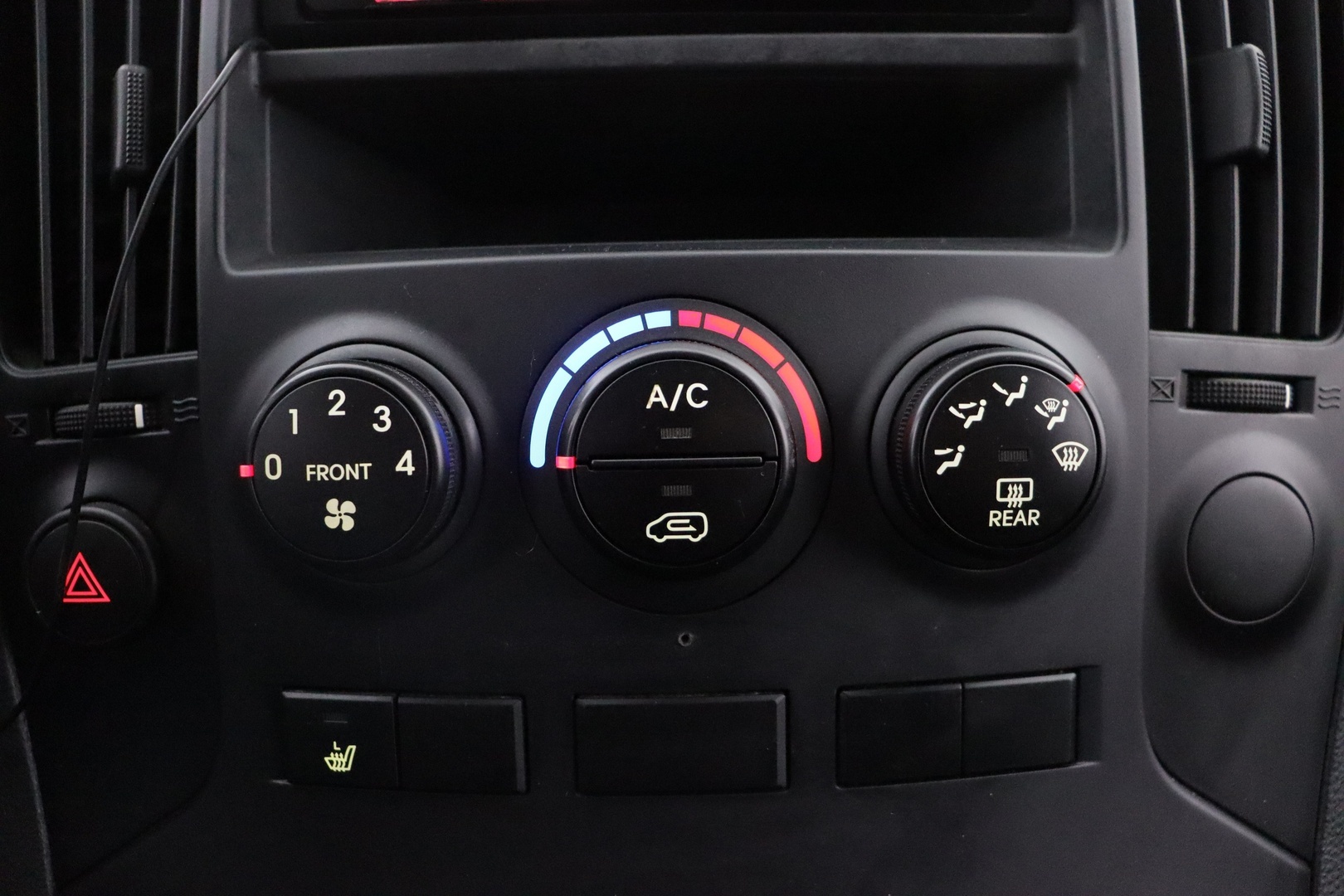HYUNDAI H1 VAN 2014