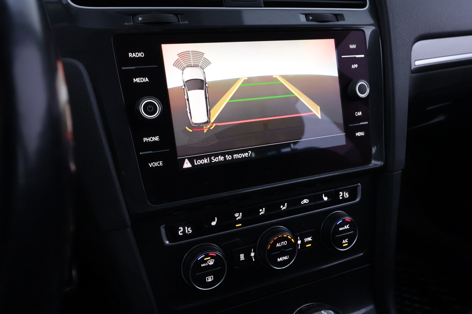 VOLKSWAGEN Golf 2017