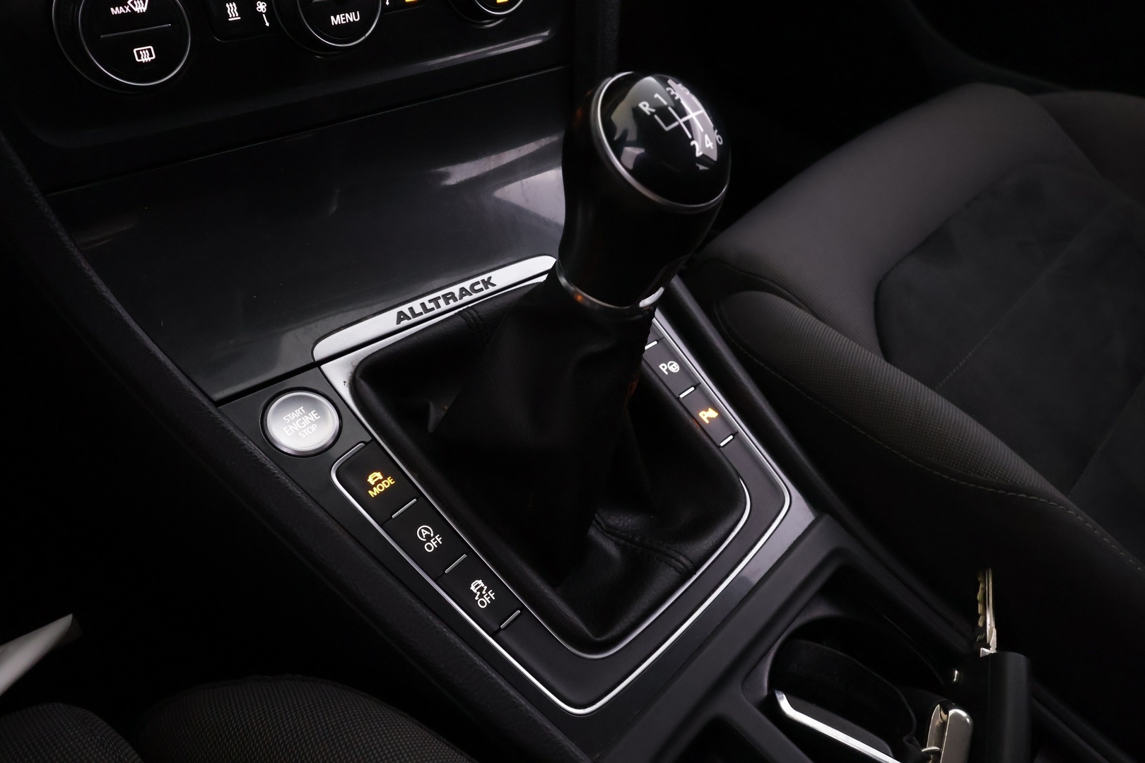 VOLKSWAGEN Golf 2017