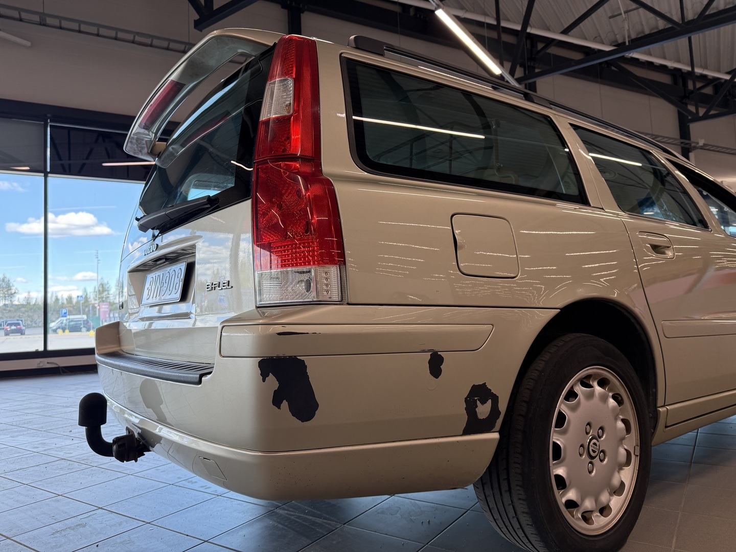 VOLVO V70 2005