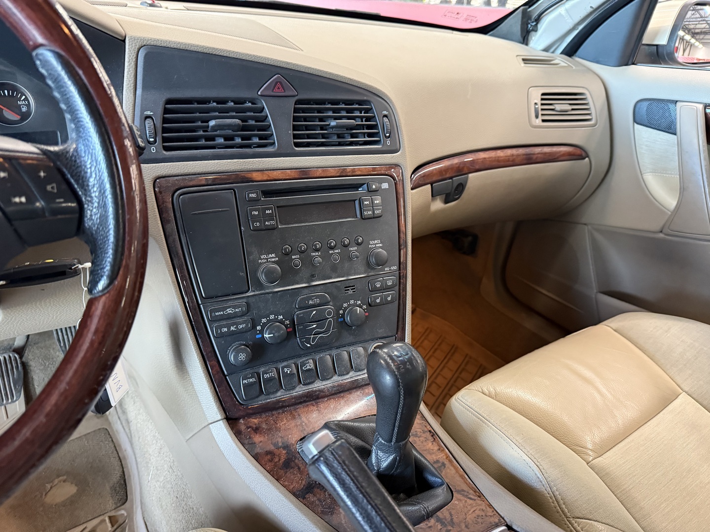 VOLVO V70 2005
