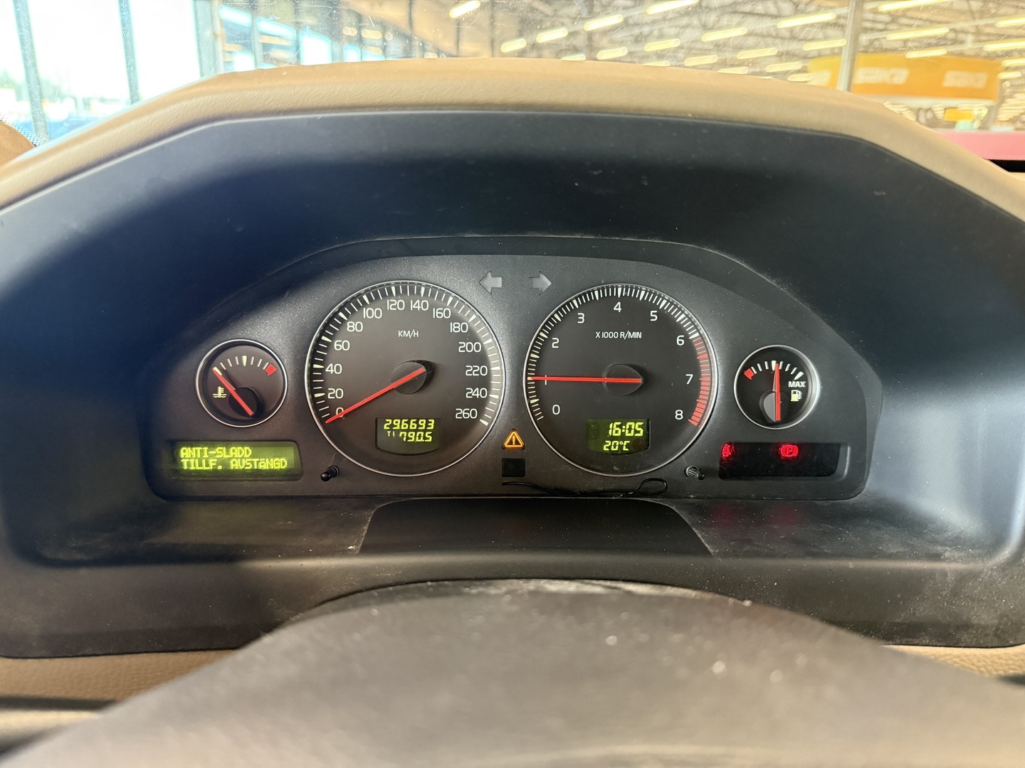 VOLVO V70 2005