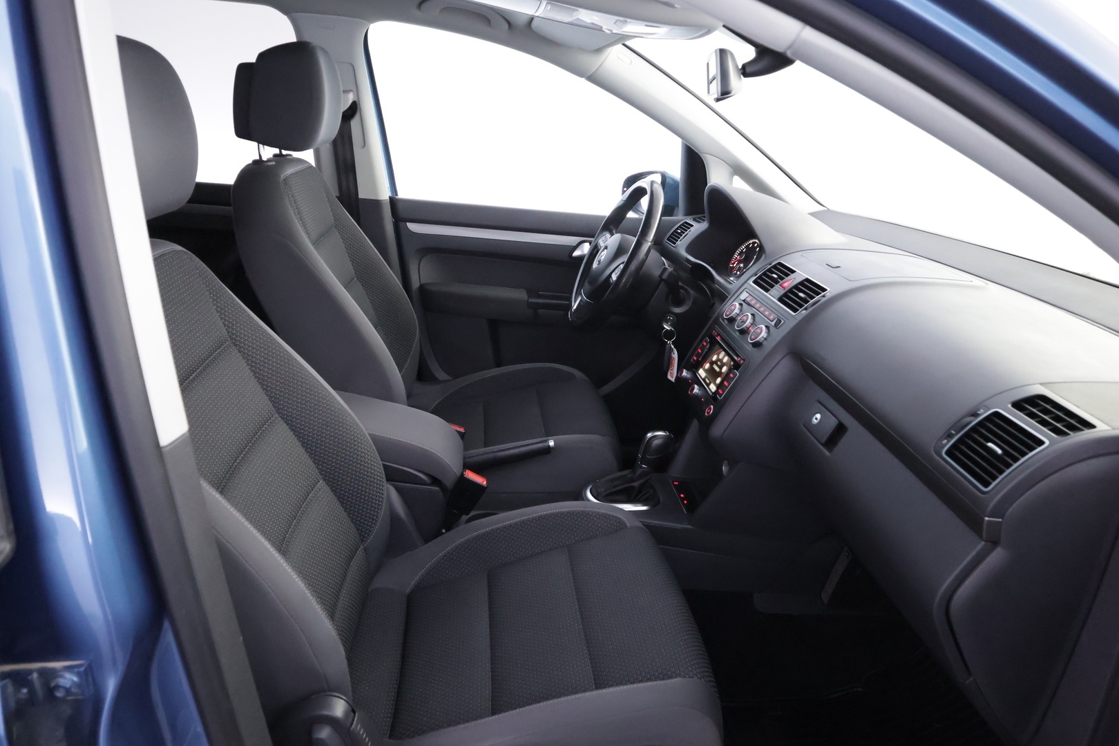 VOLKSWAGEN Touran 2014
