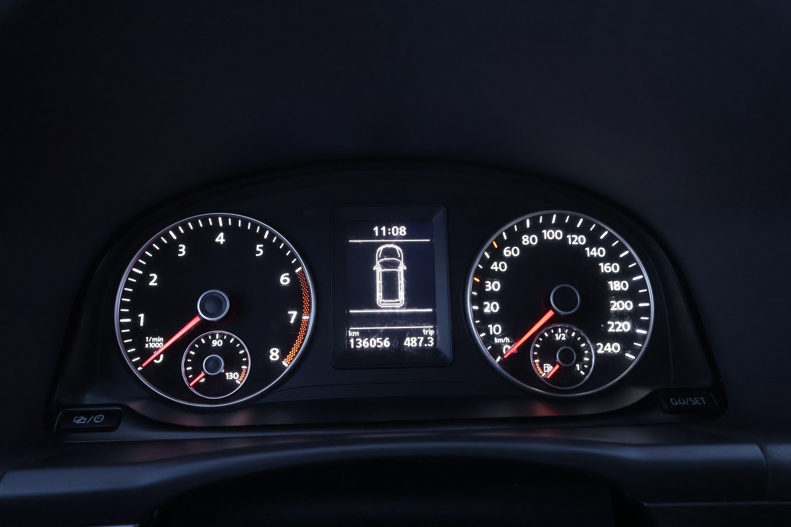 VOLKSWAGEN Touran 2014