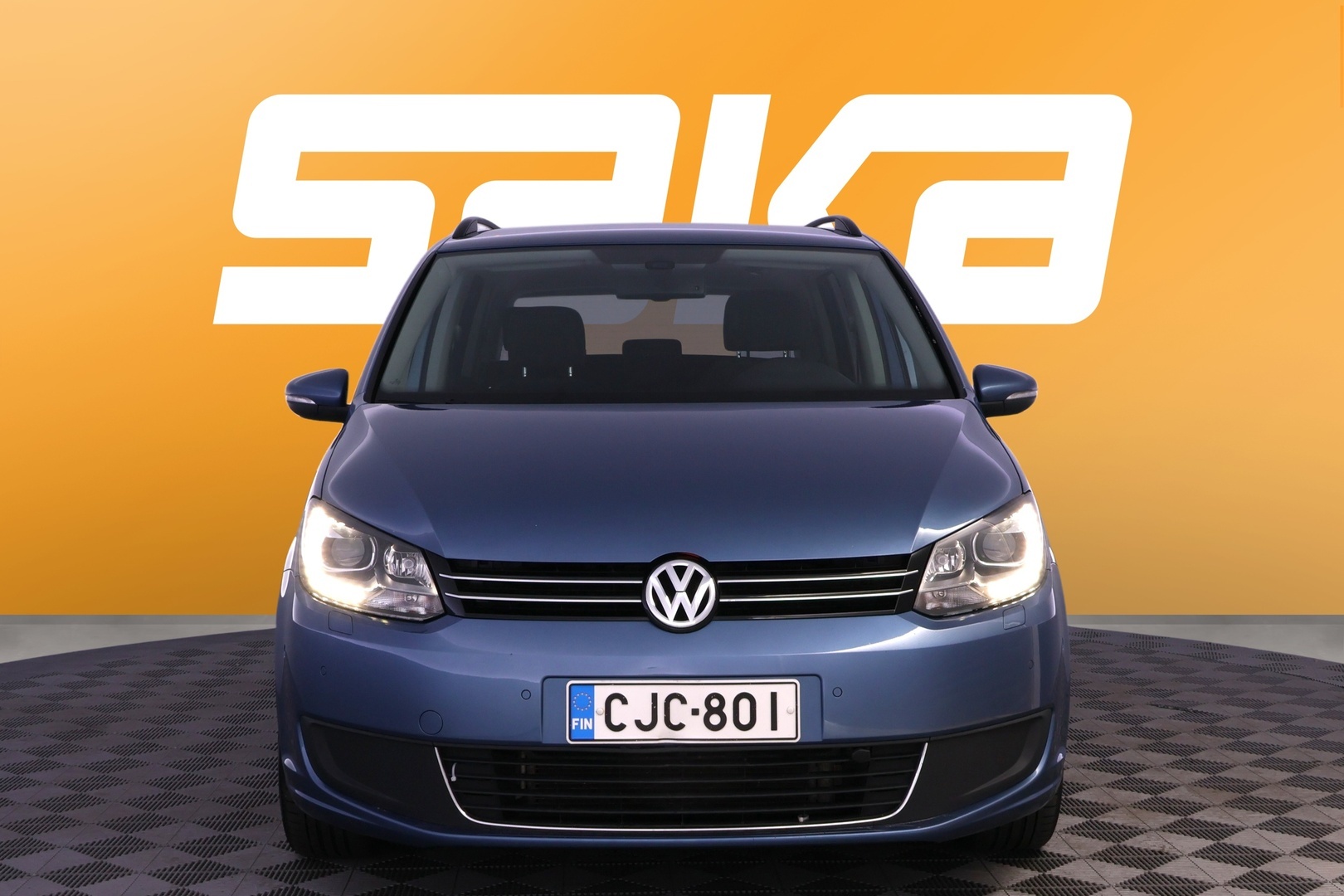 VOLKSWAGEN Touran 2014