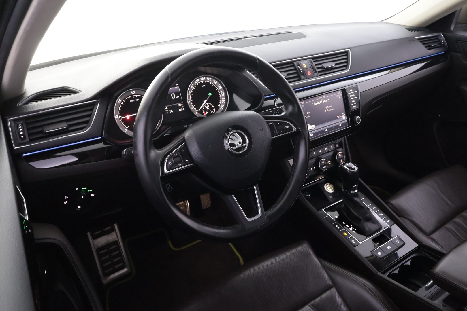 SKODA Superb 2016