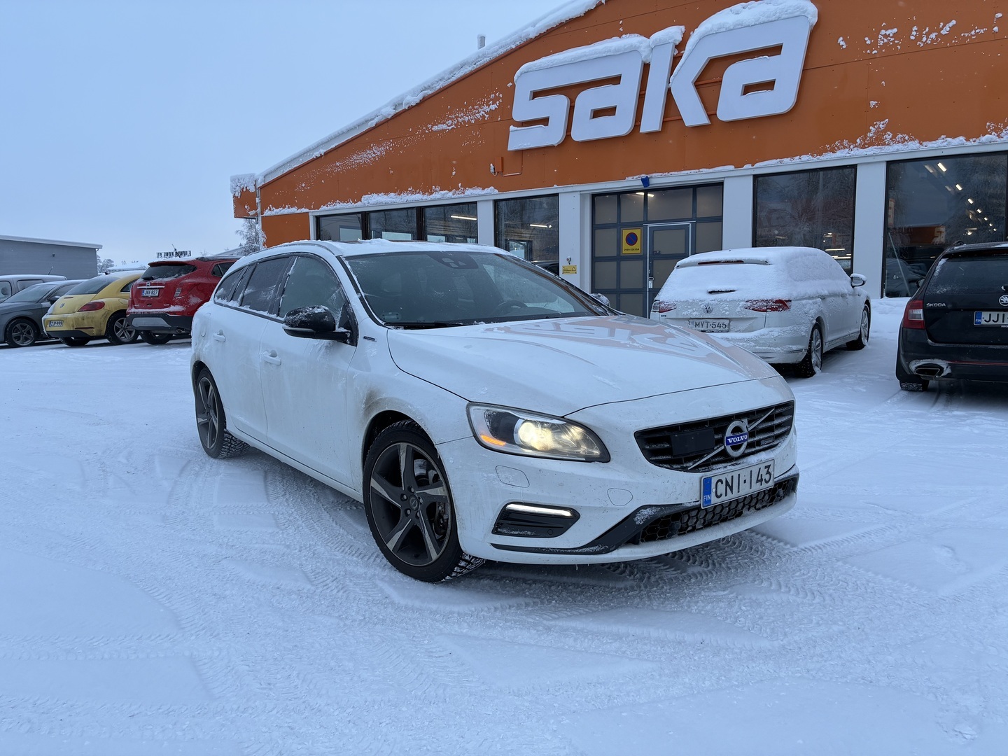 VOLVO V60 2015