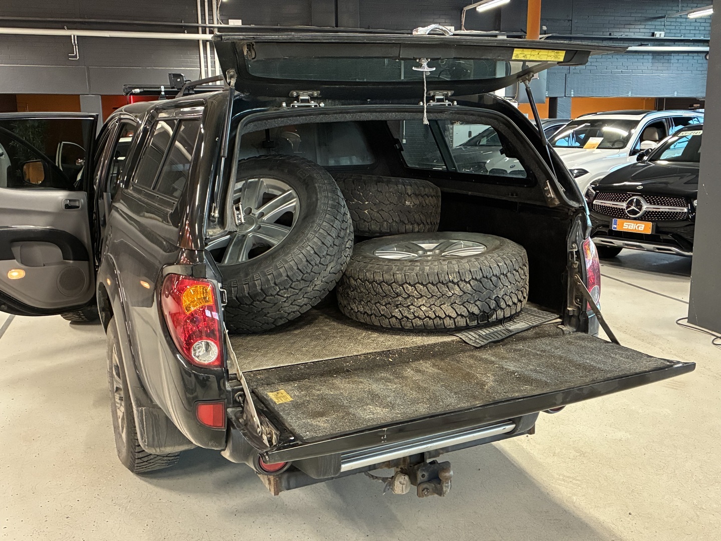 MITSUBISHI L200 2010