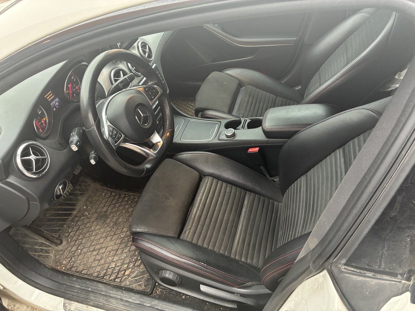 MERCEDES-BENZ CLA 2017