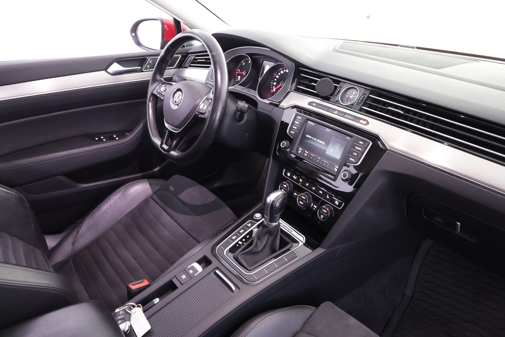 VOLKSWAGEN Passat 2016