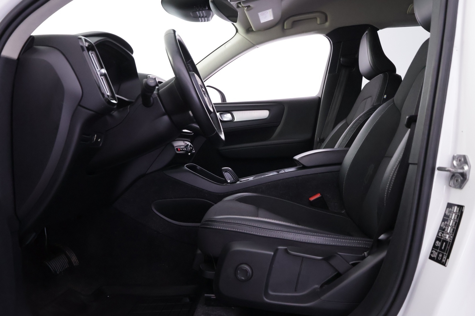 VOLVO XC40 2020