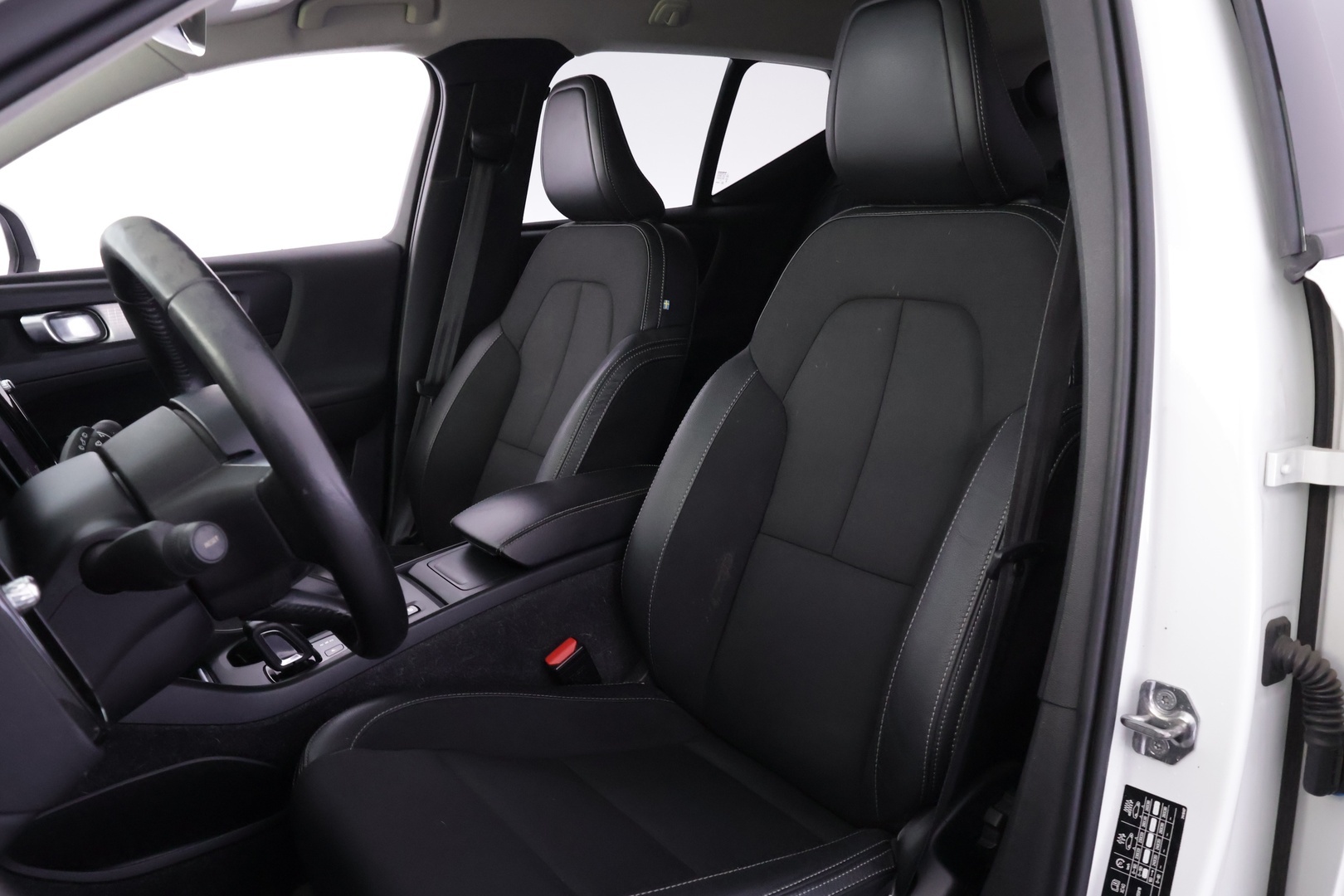 VOLVO XC40 2020
