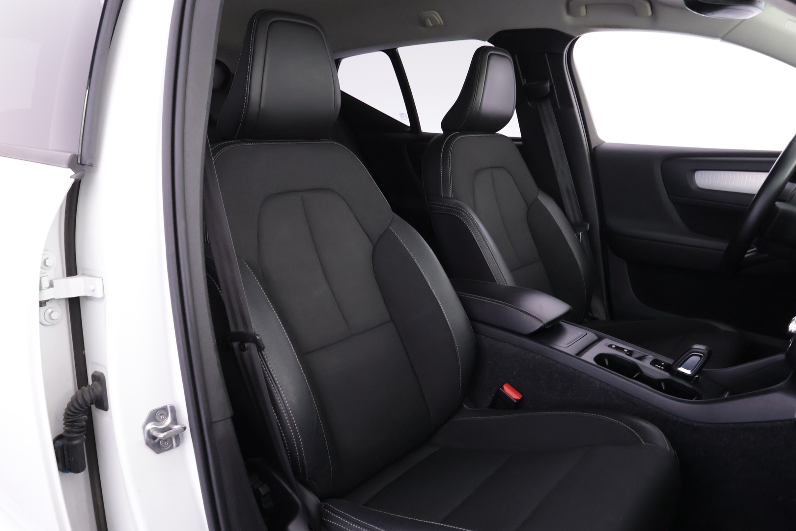 VOLVO XC40 2020