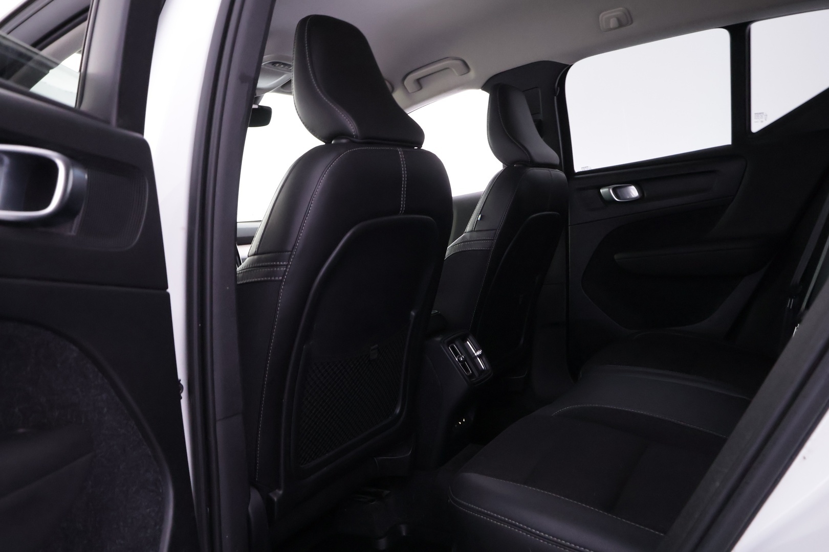 VOLVO XC40 2020