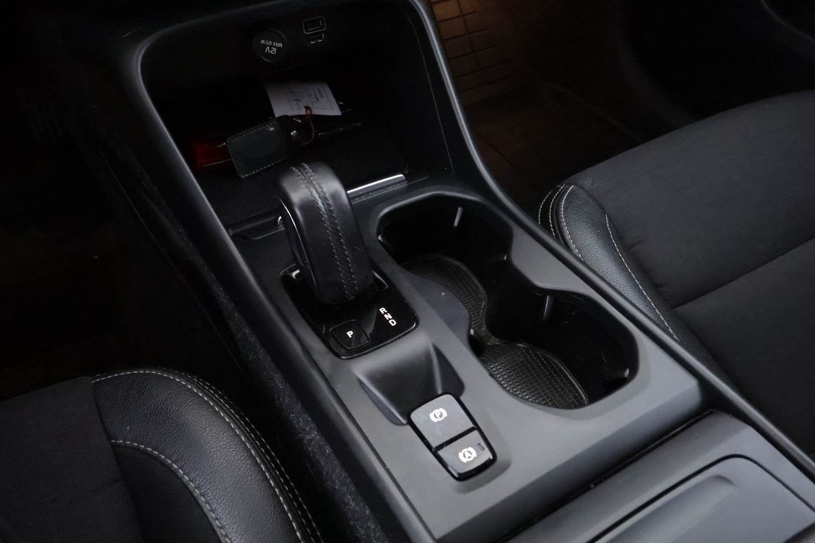 VOLVO XC40 2020