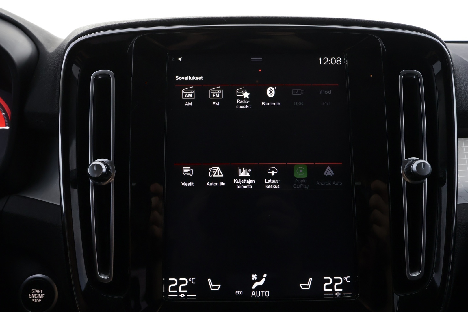 VOLVO XC40 2020