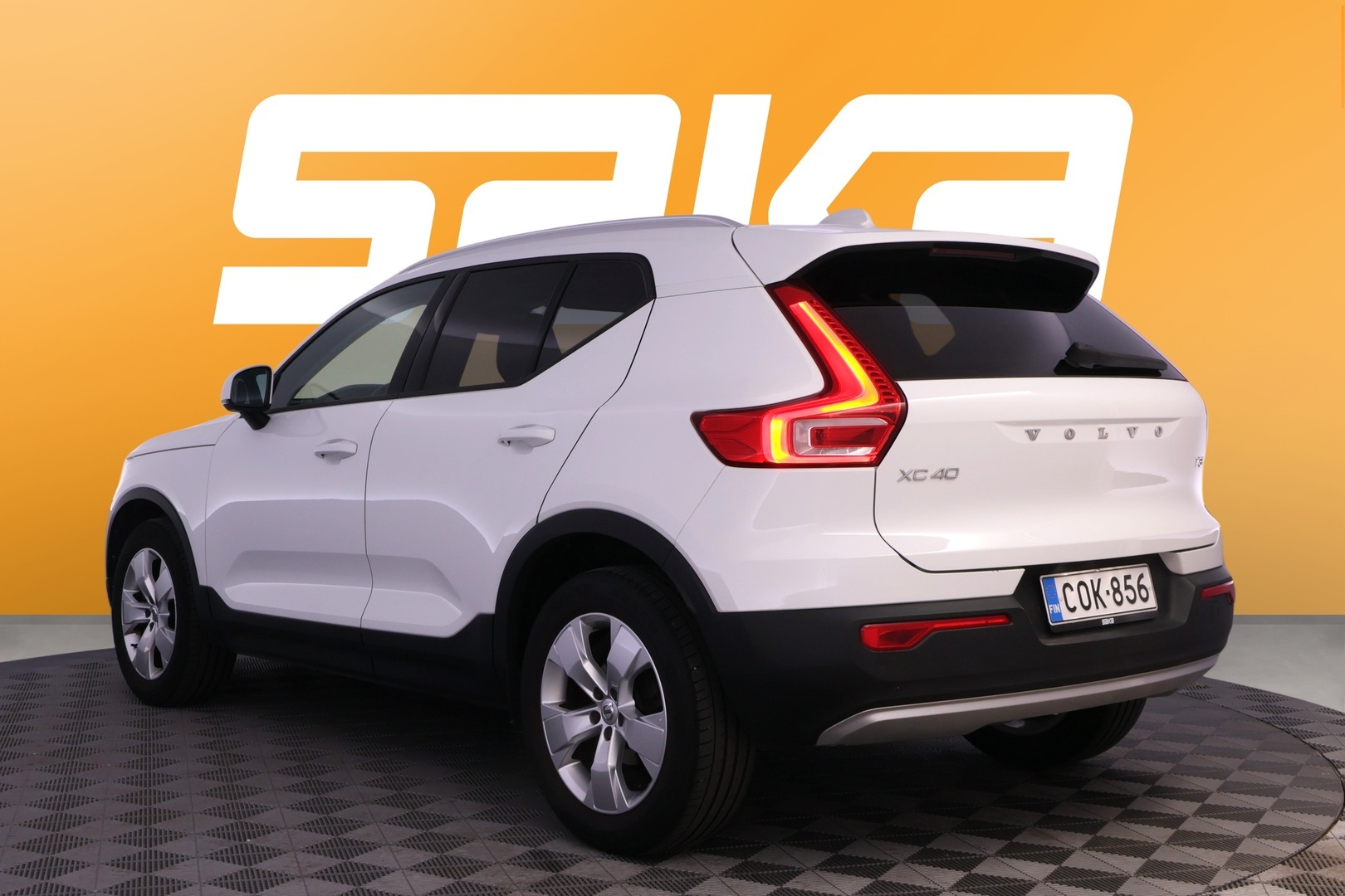 VOLVO XC40 2020
