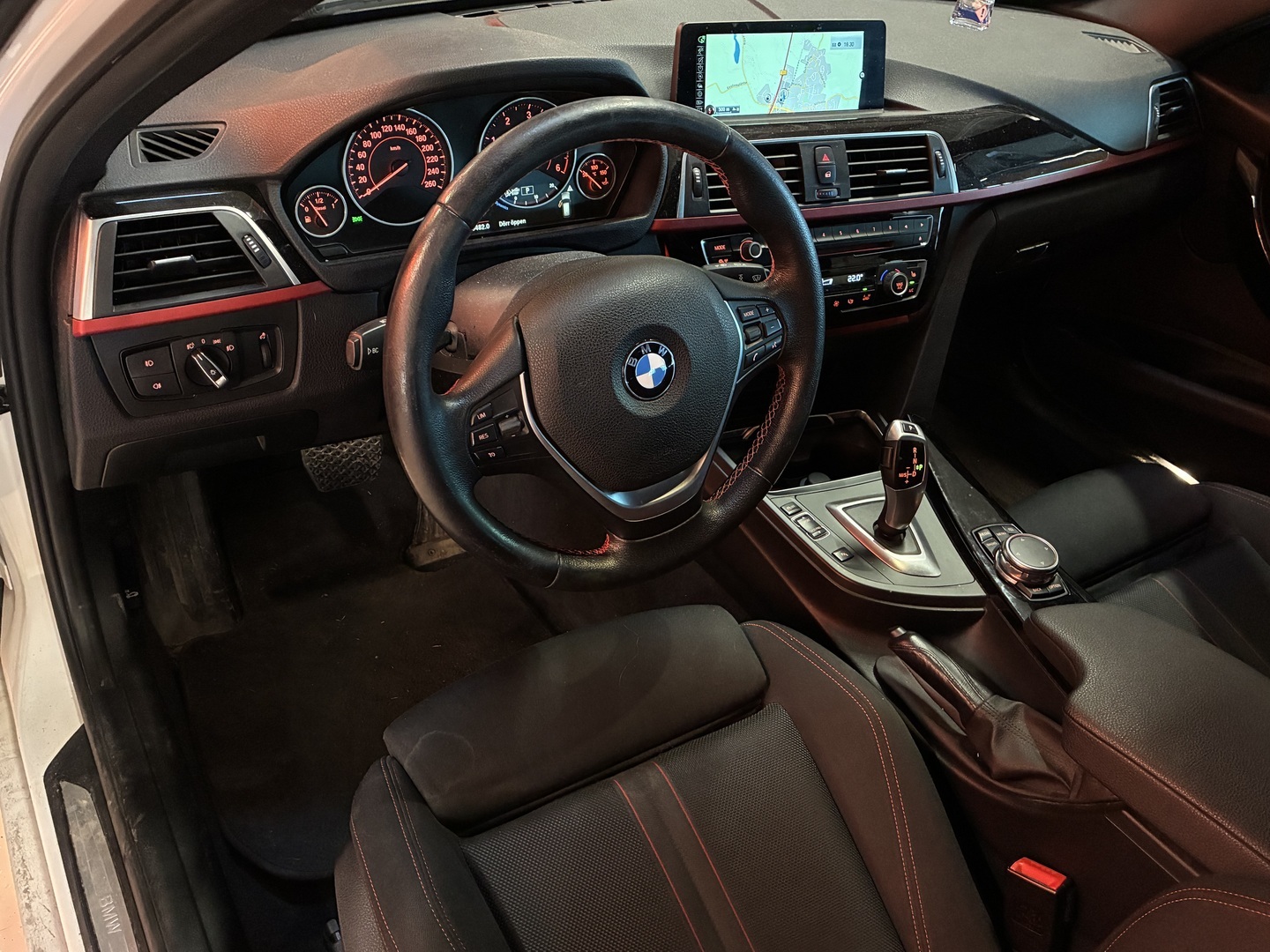 BMW 318 2016