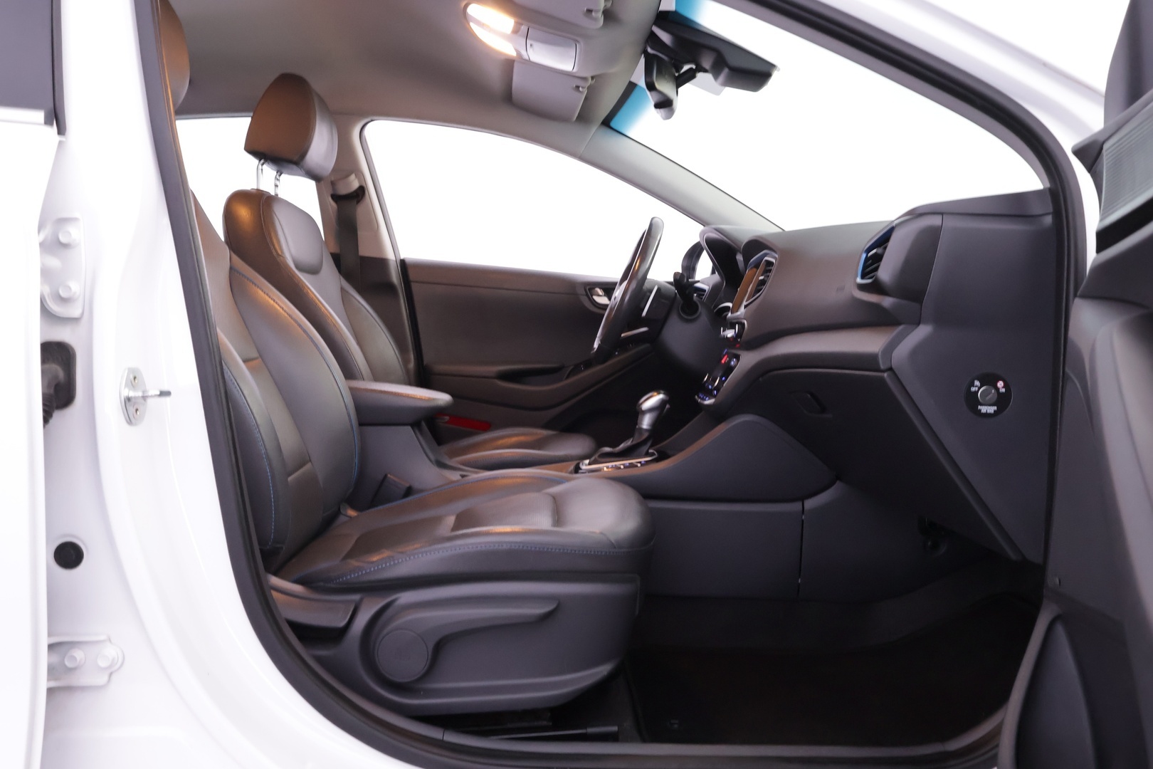HYUNDAI IONIQ plug-in 2017