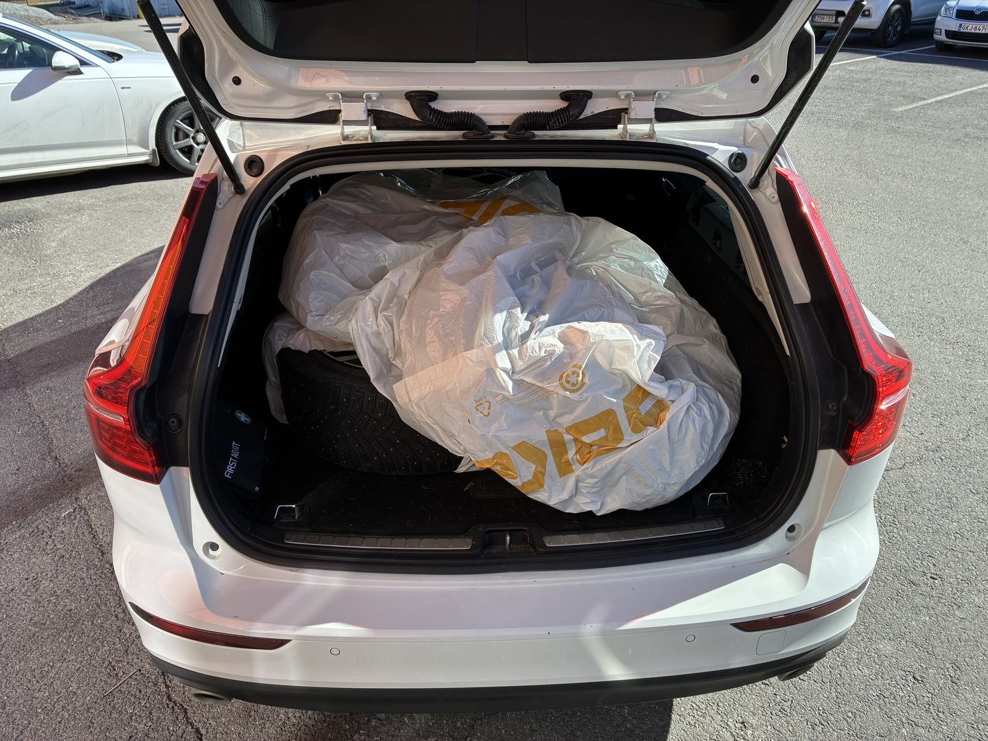 VOLVO V60 2019