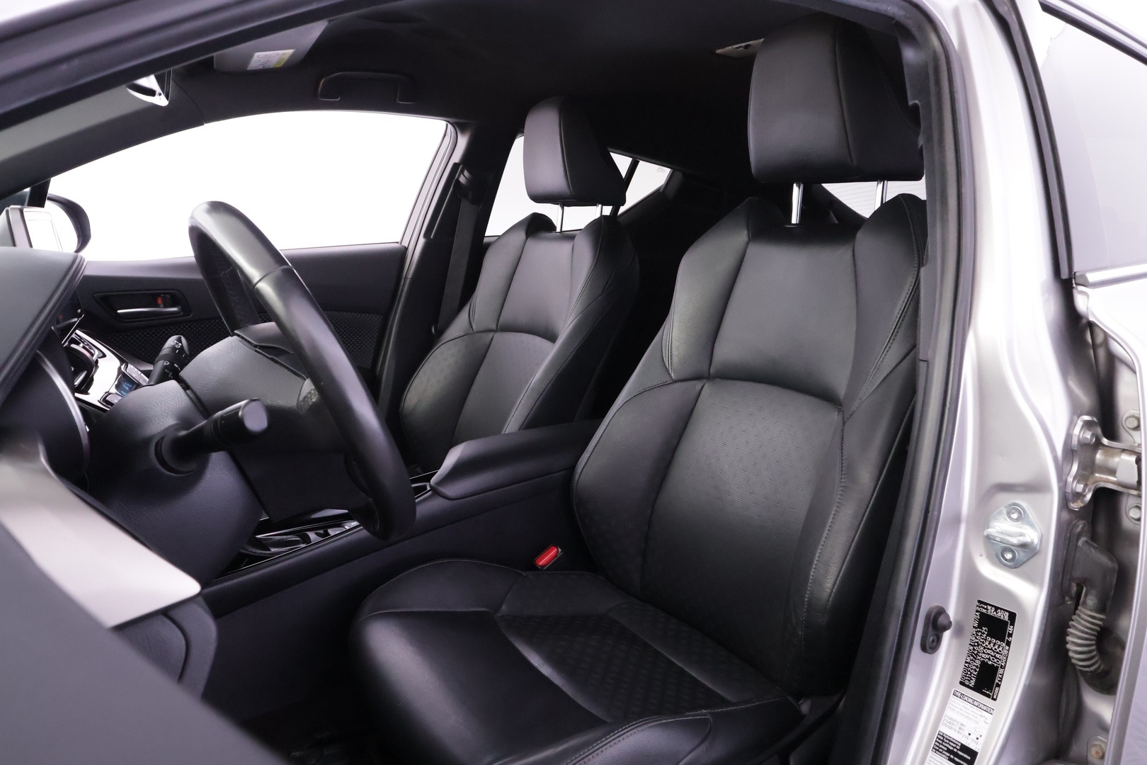 TOYOTA C-HR 2019
