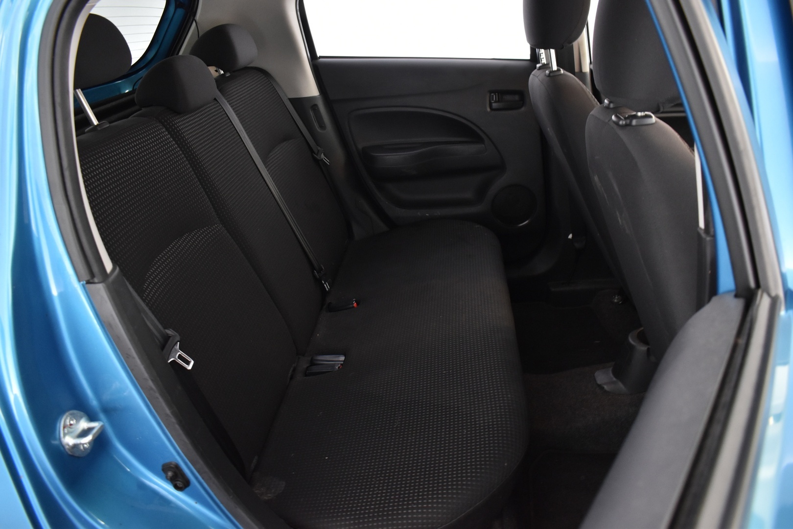 MITSUBISHI Space Star 2015