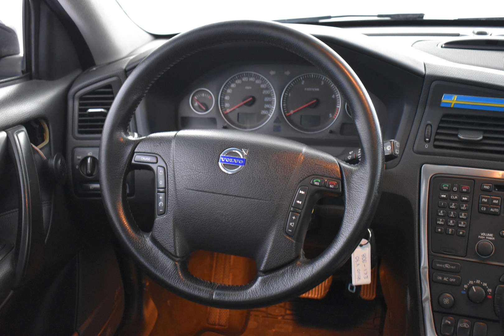 VOLVO V70 2006