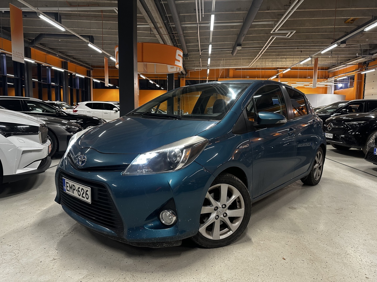 TOYOTA Yaris 2013