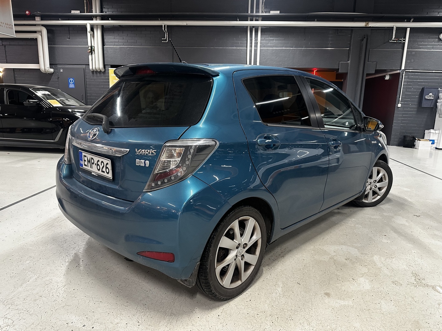 TOYOTA Yaris 2013