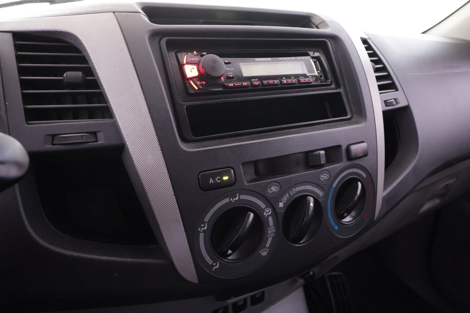 TOYOTA Hilux 2009