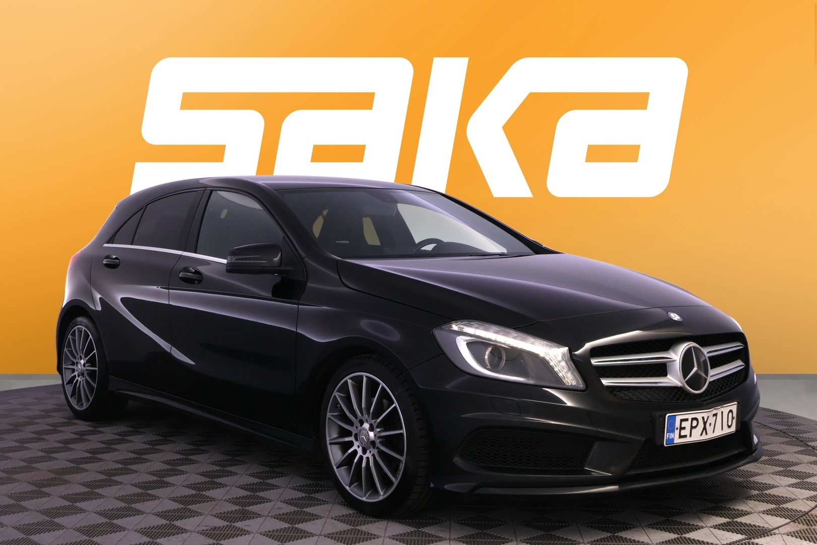 MERCEDES-BENZ A 2015