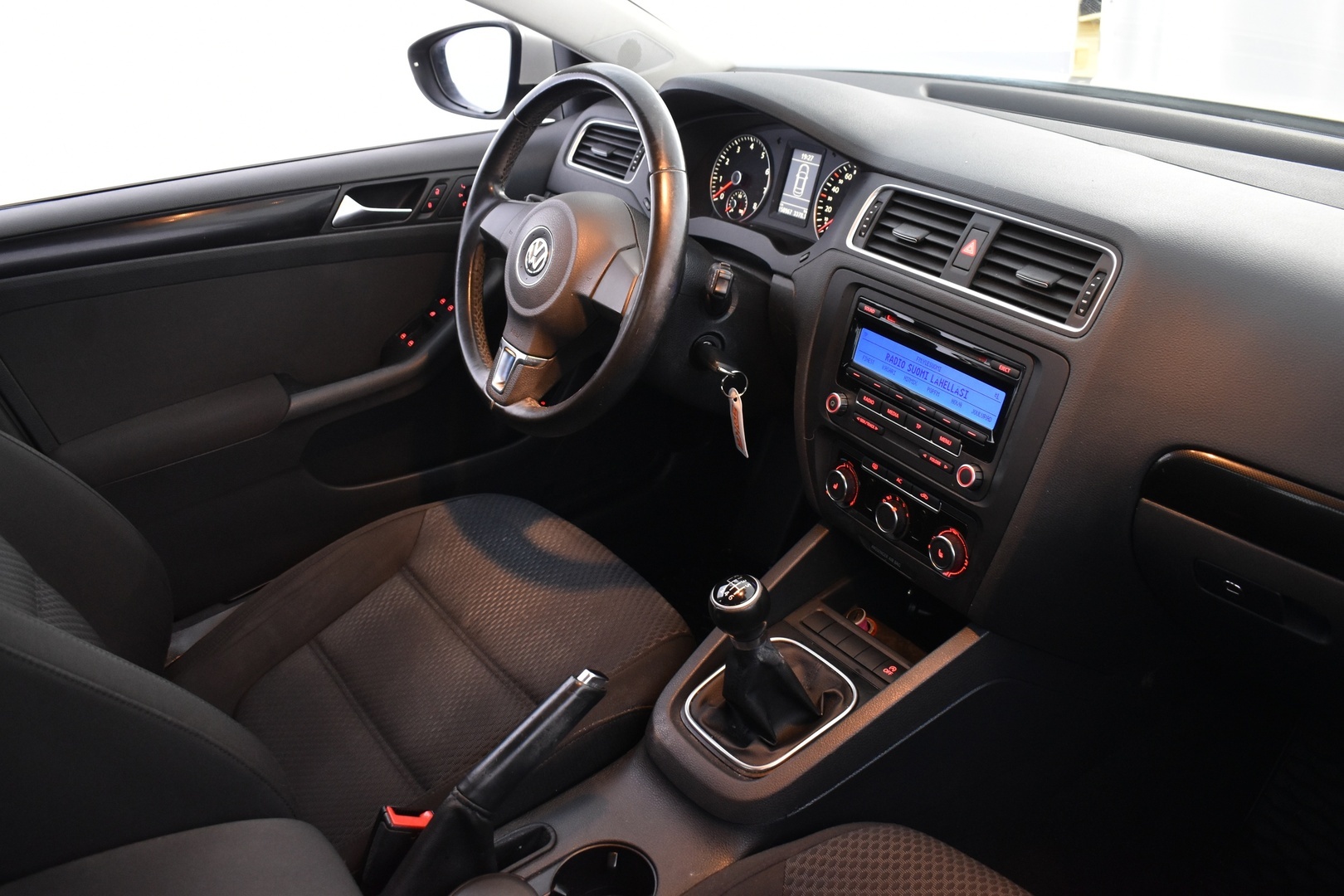 VOLKSWAGEN Jetta 2011