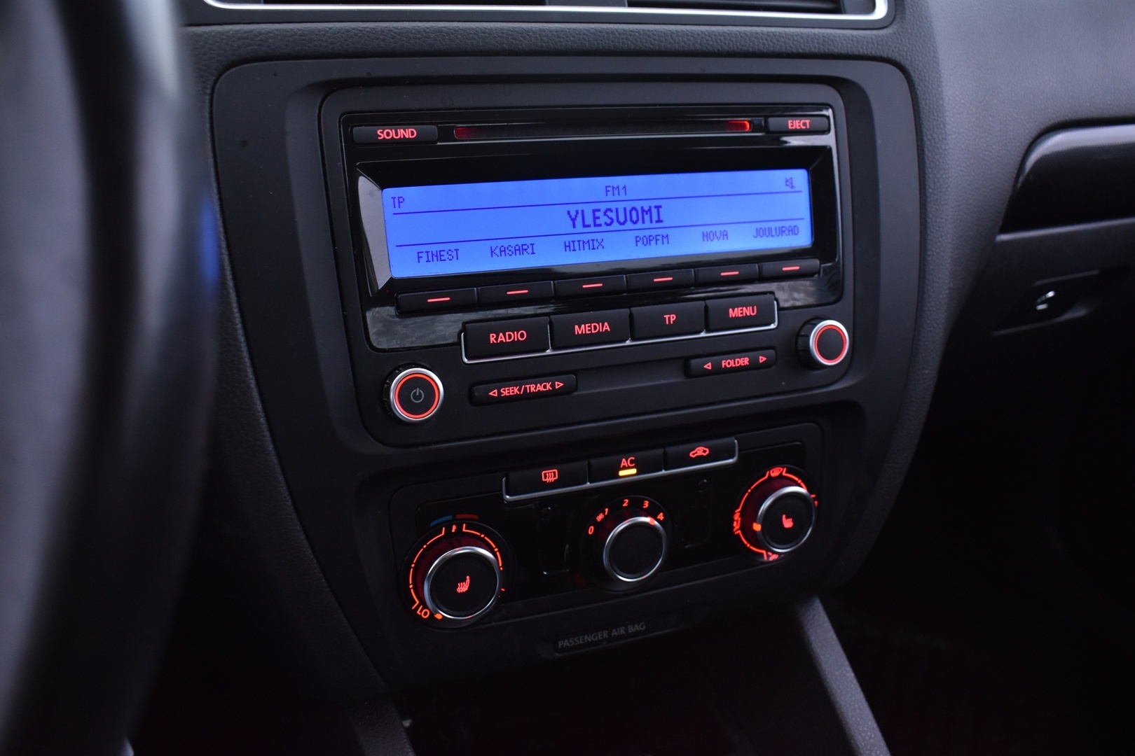 VOLKSWAGEN Jetta 2011