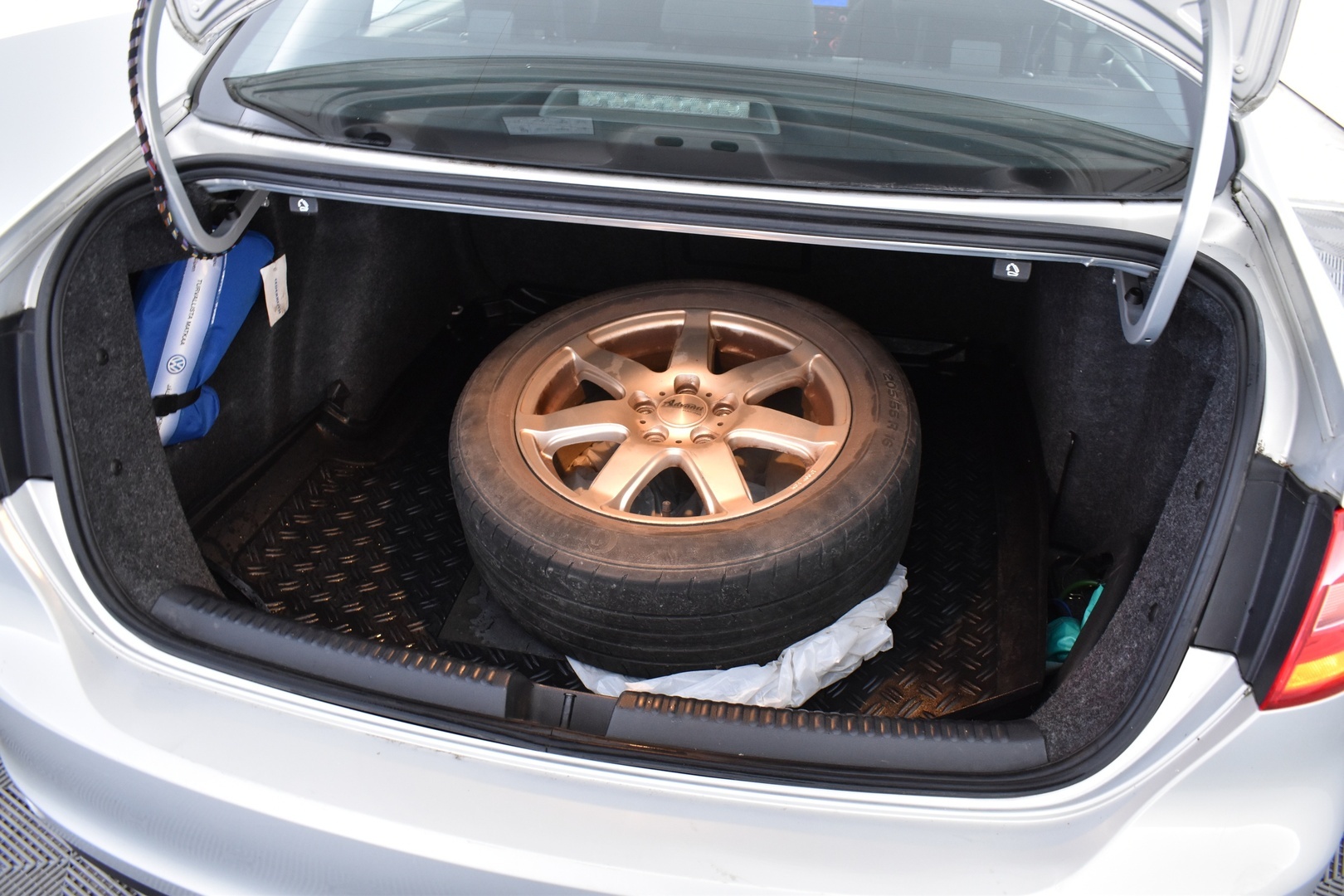 VOLKSWAGEN Jetta 2011