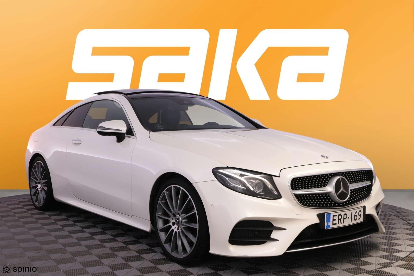 MERCEDES-BENZ E 2017