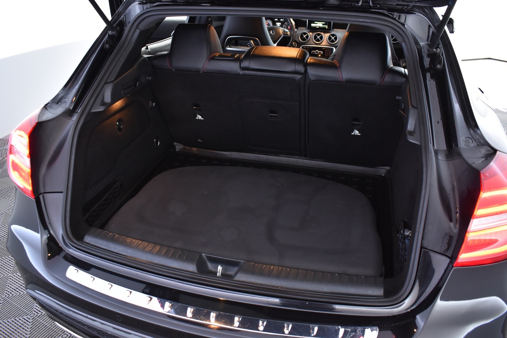 MERCEDES-BENZ GLA 2015