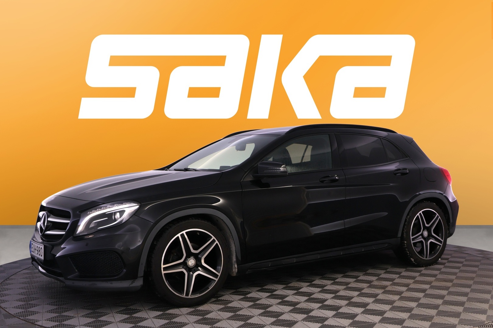 MERCEDES-BENZ GLA 2015