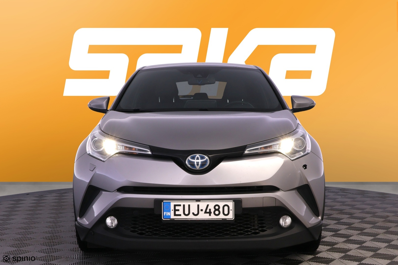TOYOTA C-HR 2019