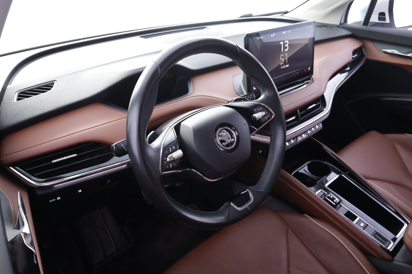 SKODA Enyaq 2023