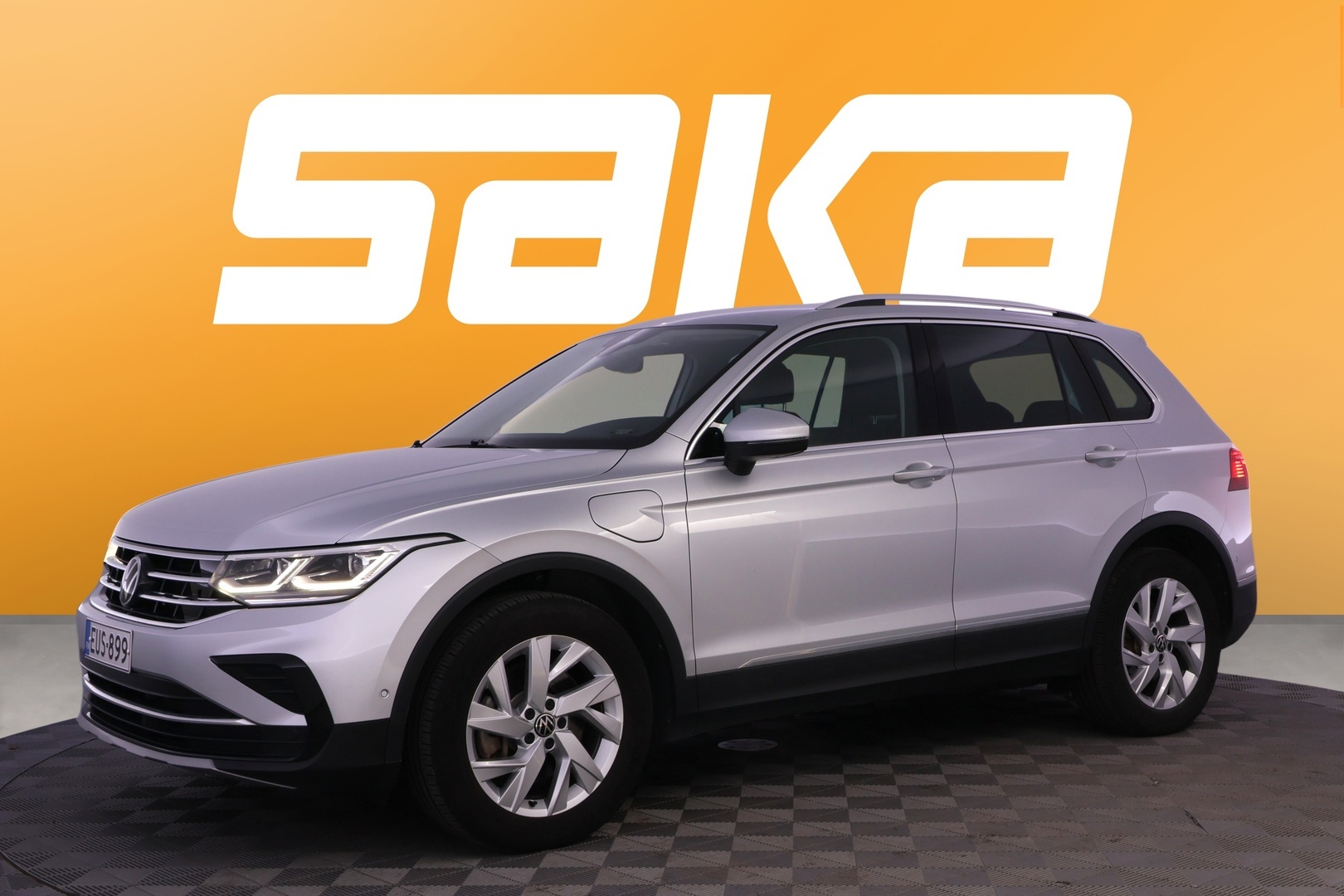 VOLKSWAGEN Tiguan 2024