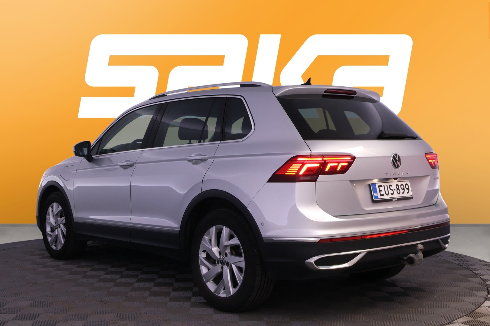 VOLKSWAGEN Tiguan 2024