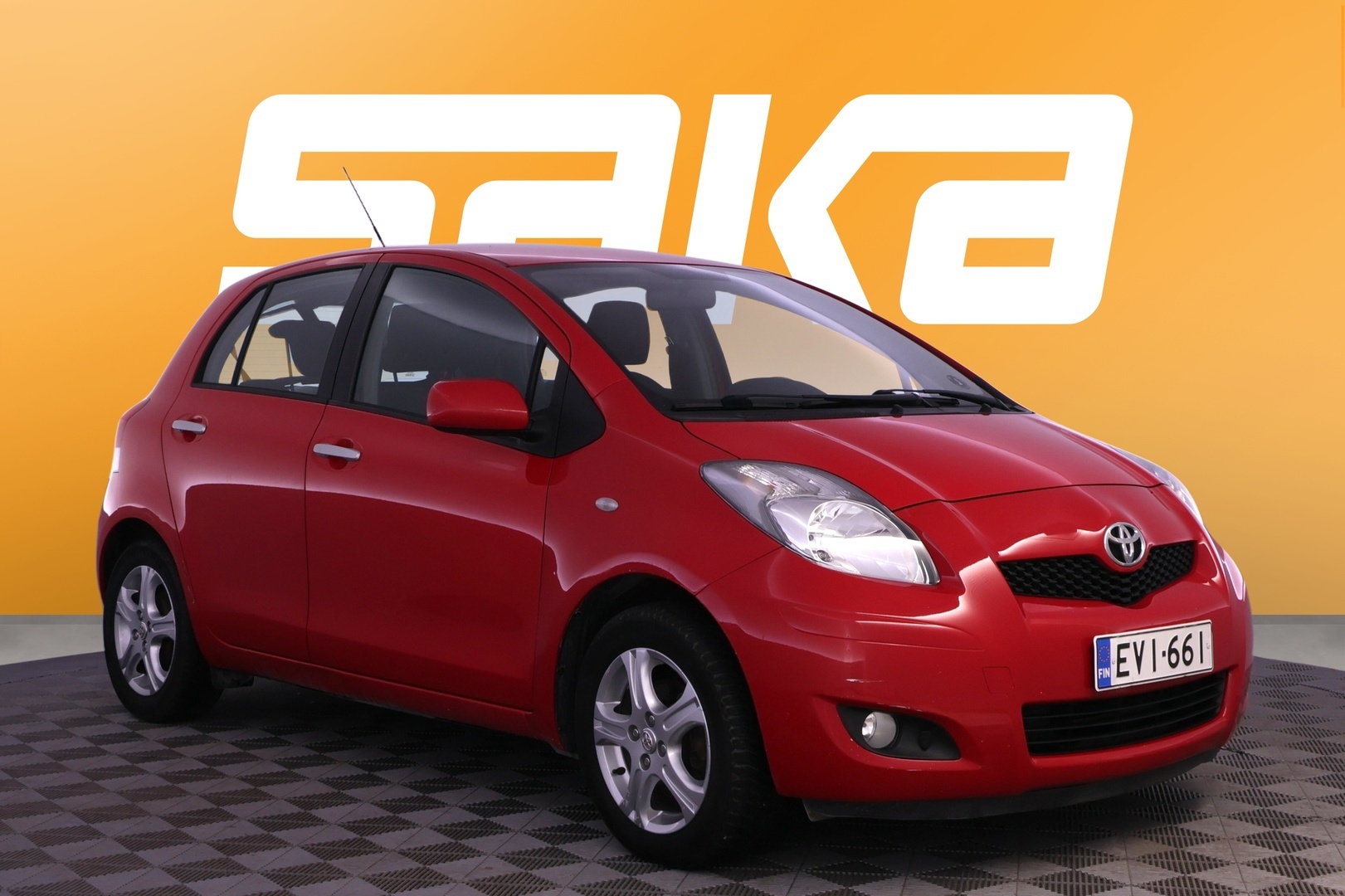 TOYOTA Yaris 2011