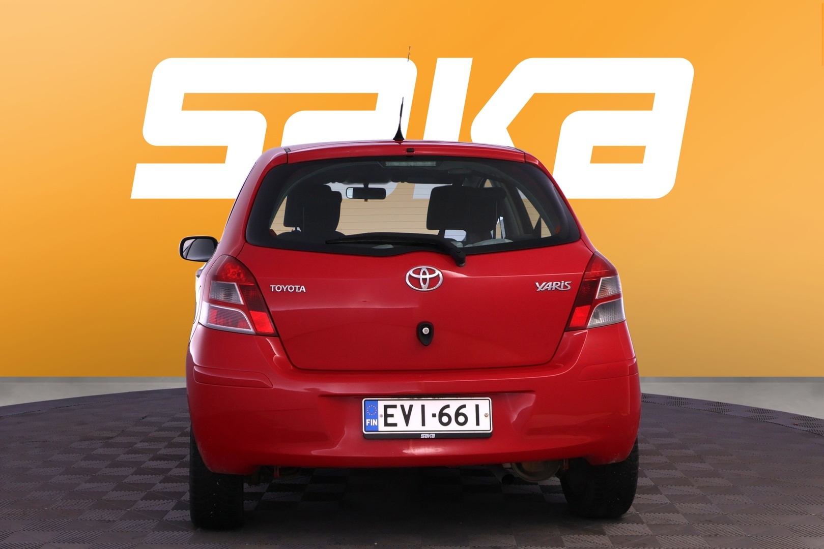 TOYOTA Yaris 2011