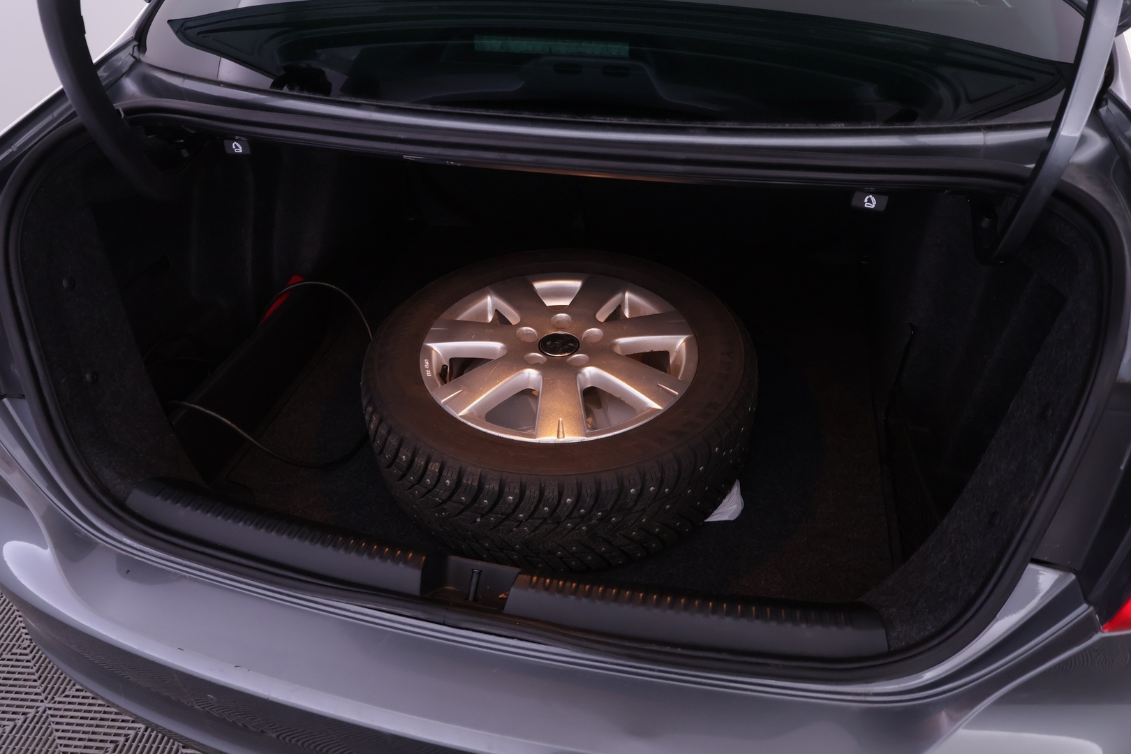 VOLKSWAGEN Jetta 2012