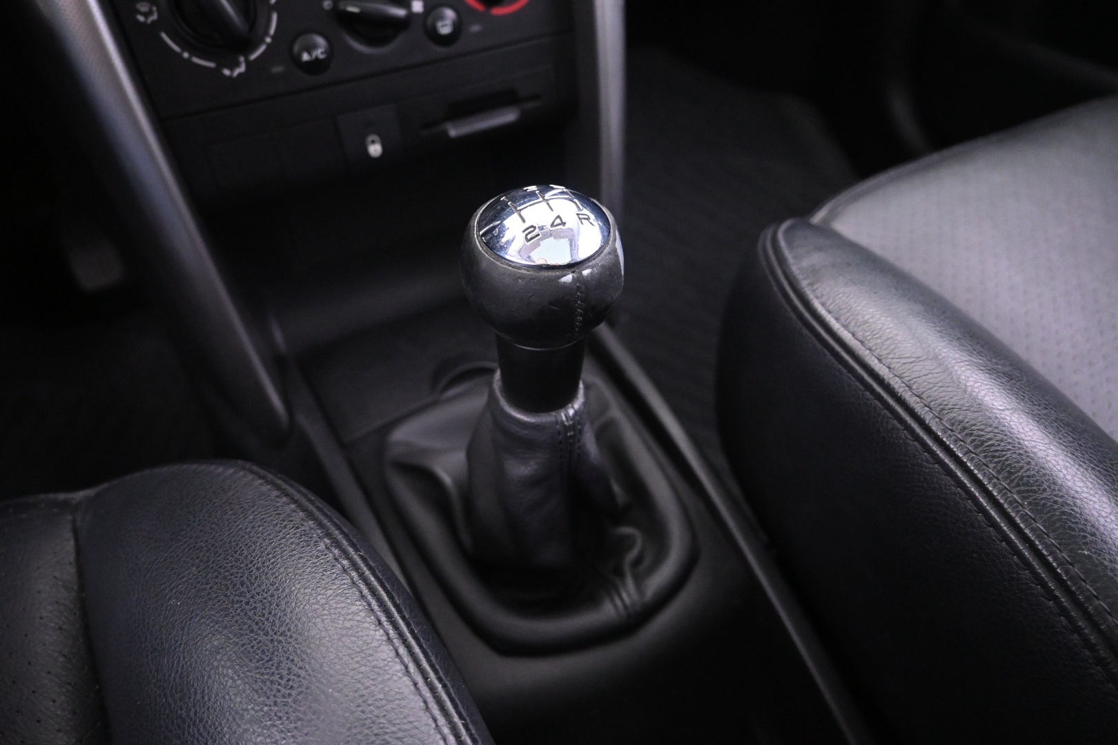 PEUGEOT 207 2007