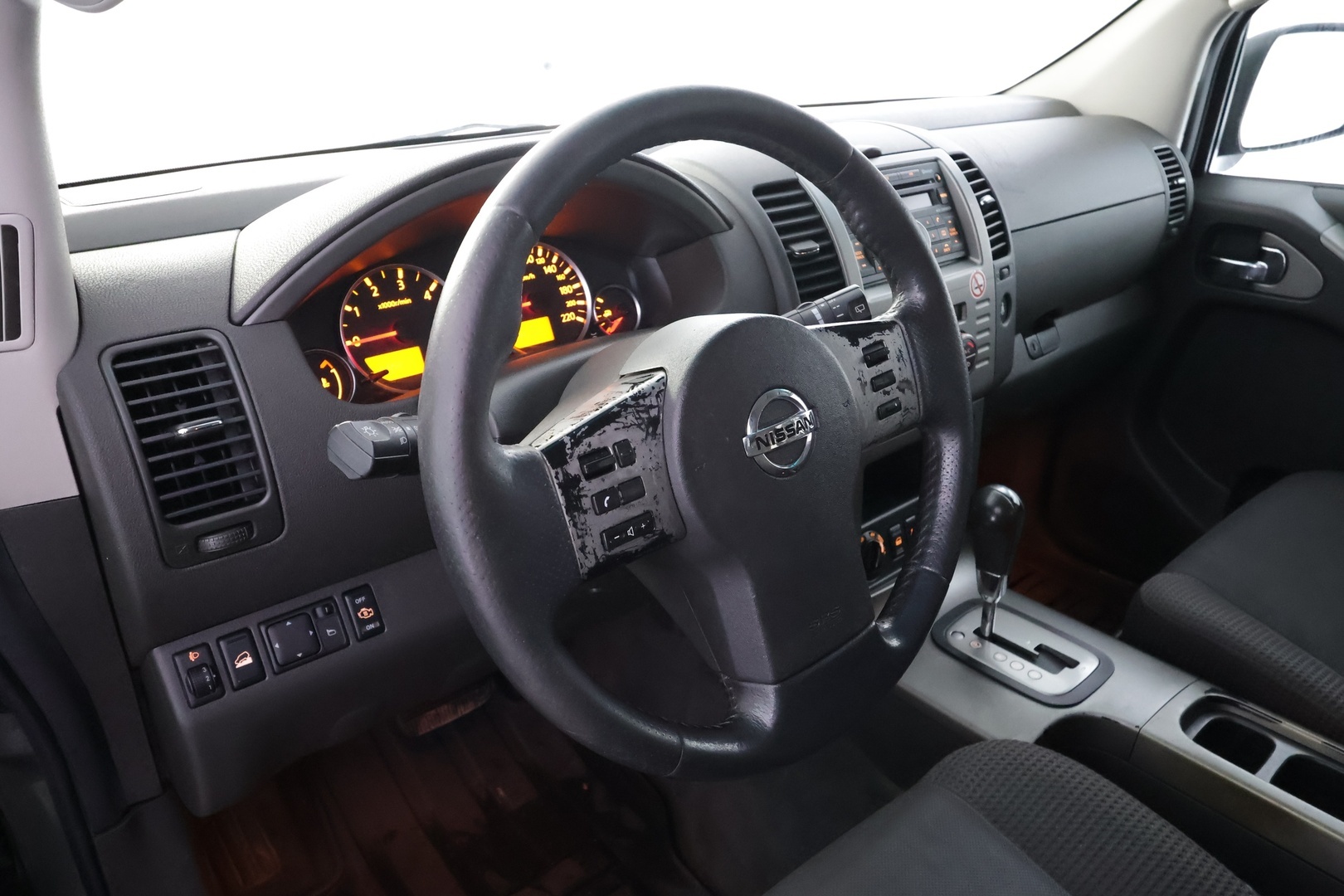 NISSAN Pathfinder 2008