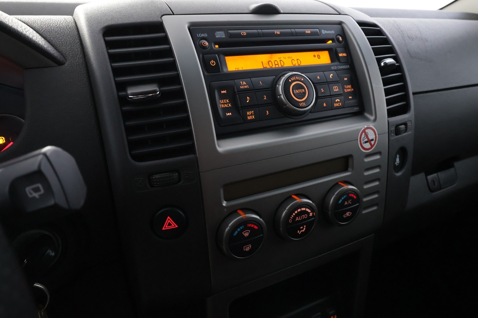 NISSAN Pathfinder 2008