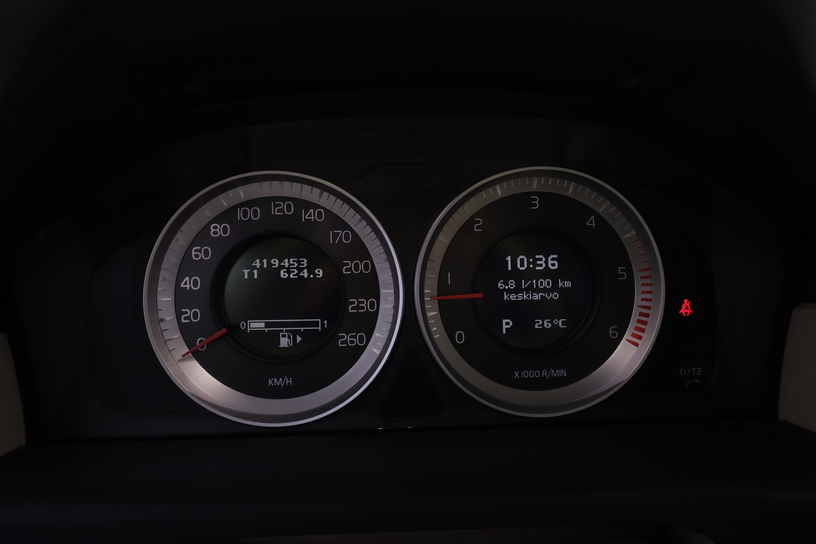 VOLVO XC70 2012