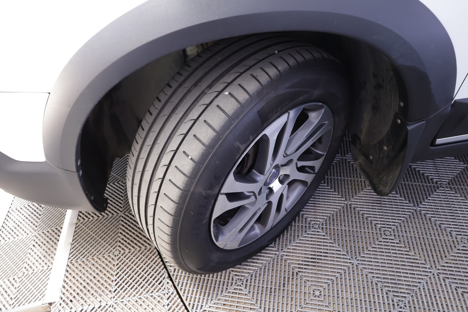 VOLVO XC70 2012